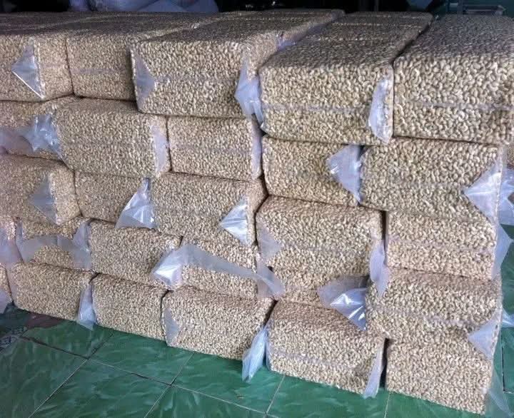Cashew Nut Kernel Exporter from Nigeria (W320, W240, W180)